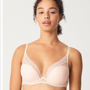 Neiman Marcus Chantelle pink lace bra